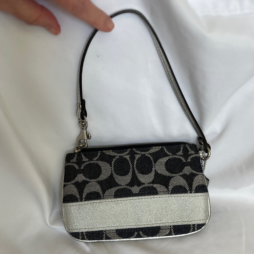 Coach EUC, zippered wristlet, blue & silver denim, clean, interior pkt, - Picture 4 of 13